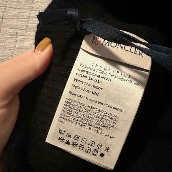 Moncler Berretto Wool Beanie in Black - Picture 3 of 5